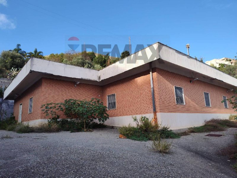 Zakelijk onroerend goed in Messina