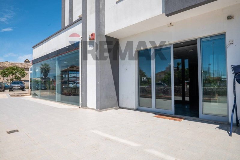 Inmueble comercial en Ragusa