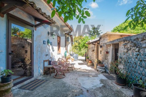Country house in Ragusa