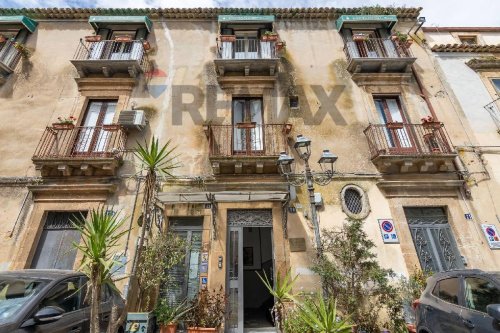 Casa geminada em Caltagirone