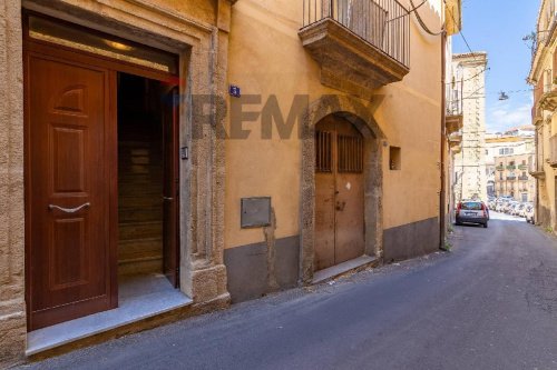 Apartamento em Caltagirone