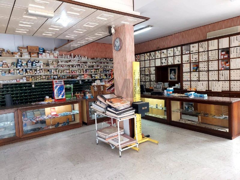 Commercial property in Partinico