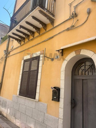 Appartamento a Partinico