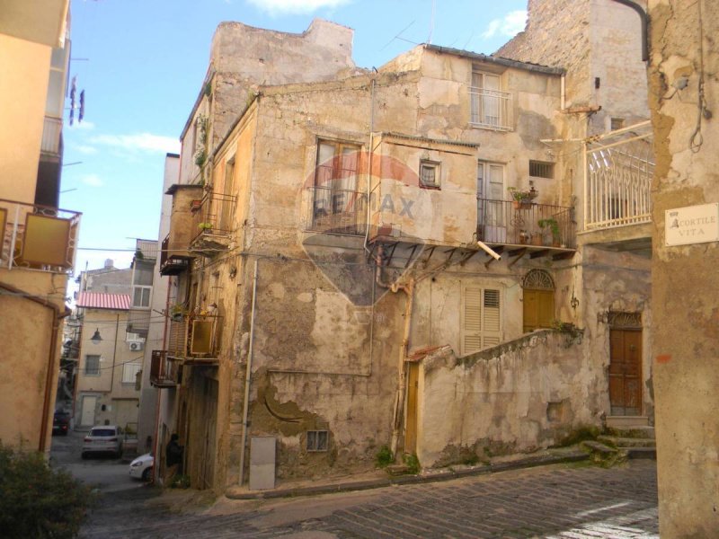Casa indipendente a Favara