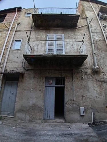 Casa independente em Favara
