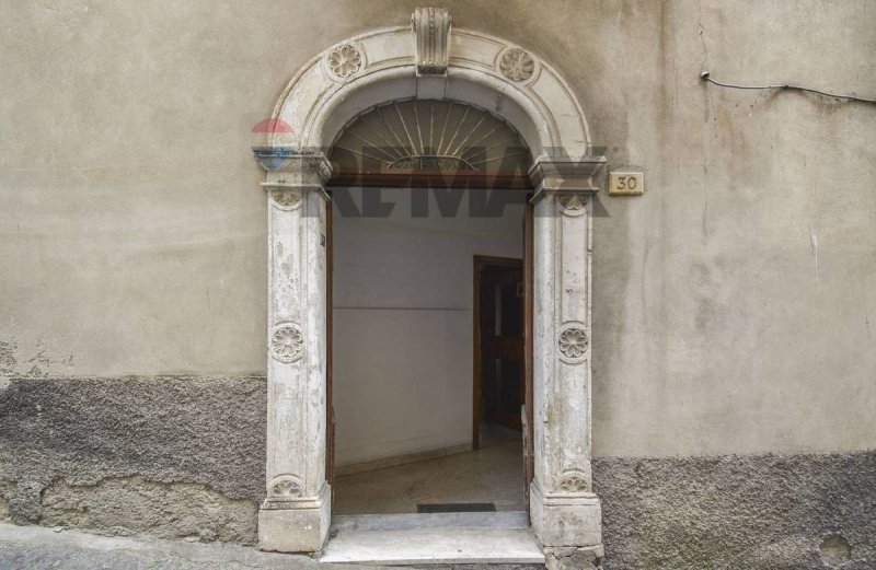Casa independiente en Agira