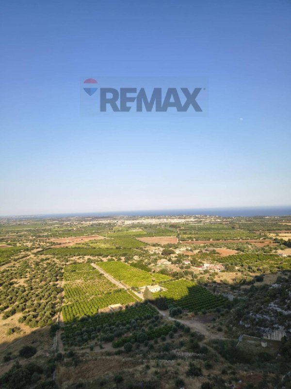Terreno edificabile a Noto