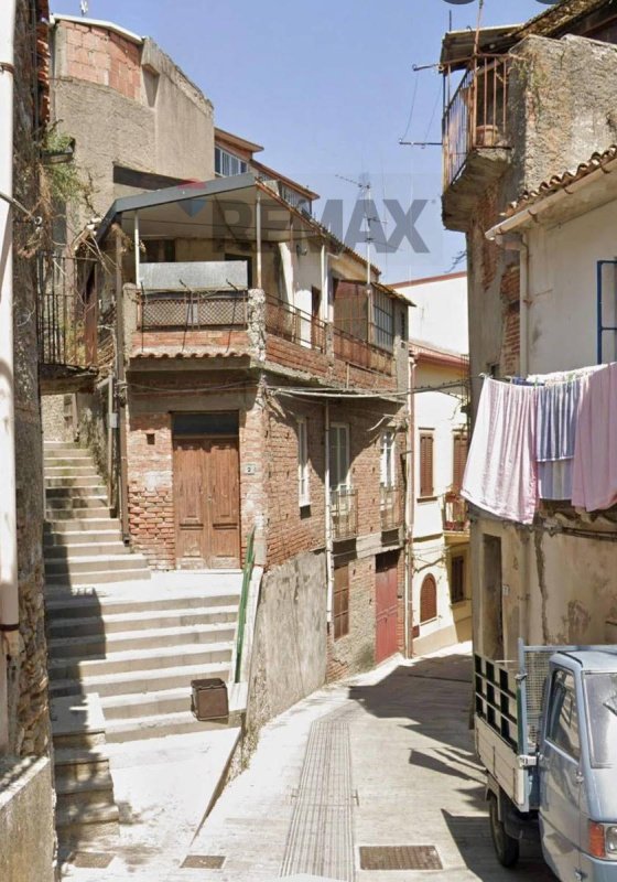 Maison jumelée à Gualtieri Sicaminò