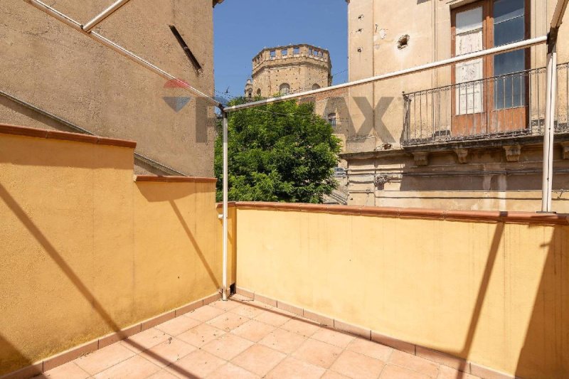 Casa geminada em Caltagirone