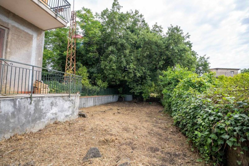 Apartamento em Aci Sant'Antonio