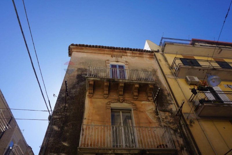 Half-vrijstaande woning in Ragusa