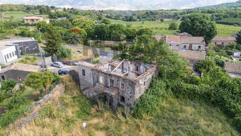 Casa indipendente a Castiglione di Sicilia