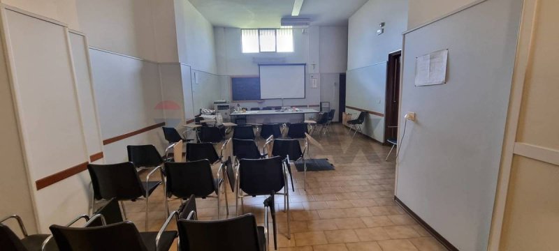 Gewerbeimmobilie in Paternò