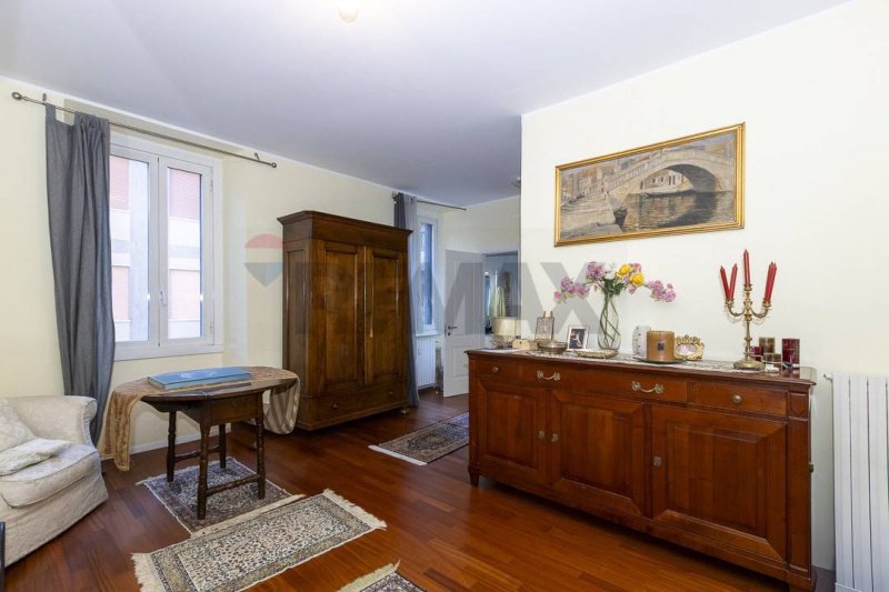 Apartamento em Milão