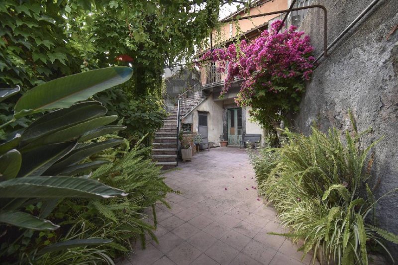 Casa independente em Mascalucia