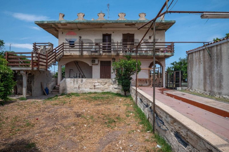Casa semi indipendente a Siracusa