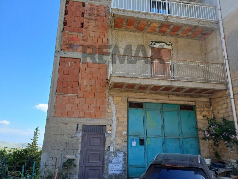 Apartment in Favara