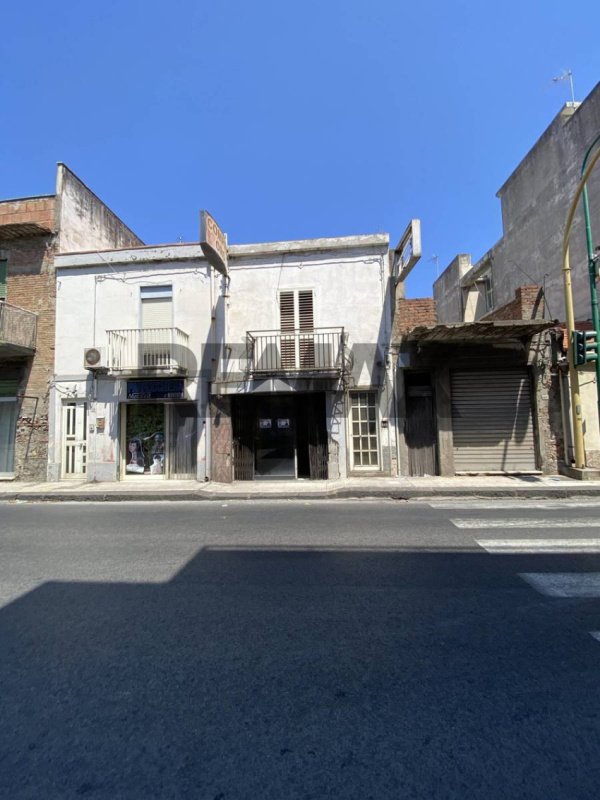 Inmueble comercial en Torregrotta