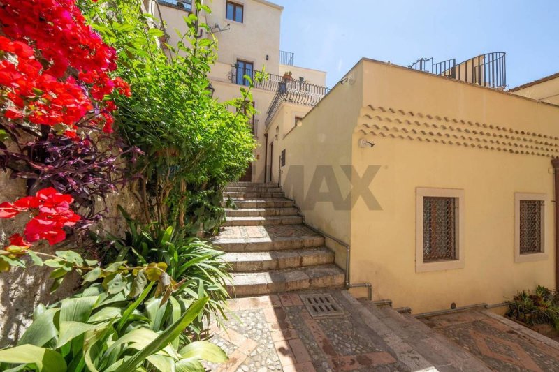 Casa independiente en Taormina