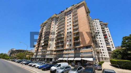 Kommersiell byggnad i Palermo