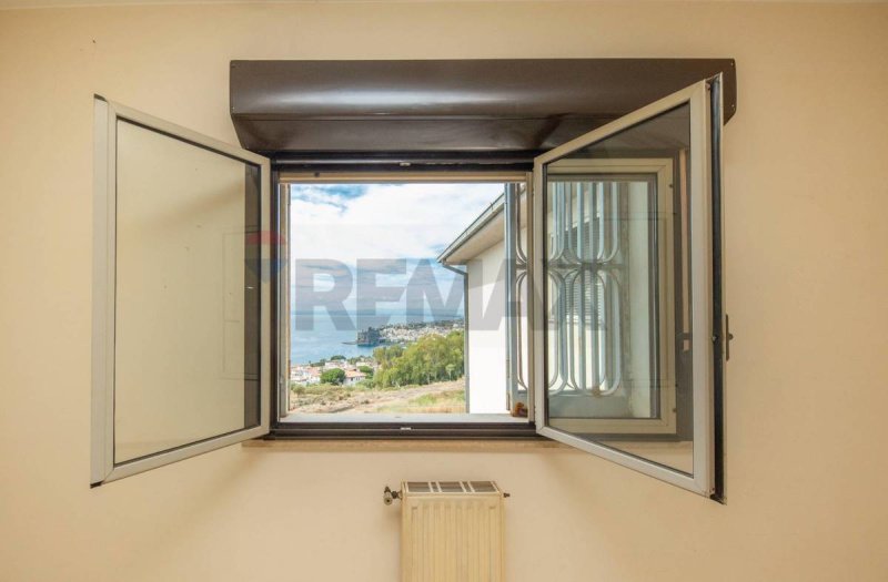 Appartement in Aci Castello