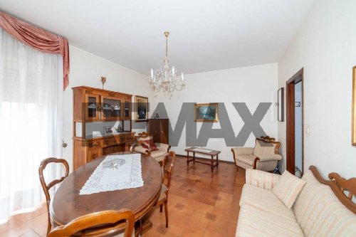 Lägenhet i Motta Sant'Anastasia