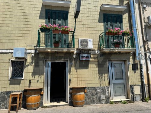 Kommersiell byggnad i Cosenza