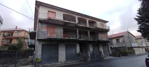 Half-vrijstaande woning in Linguaglossa