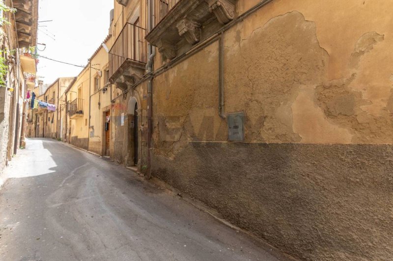 Lägenhet i Caltagirone