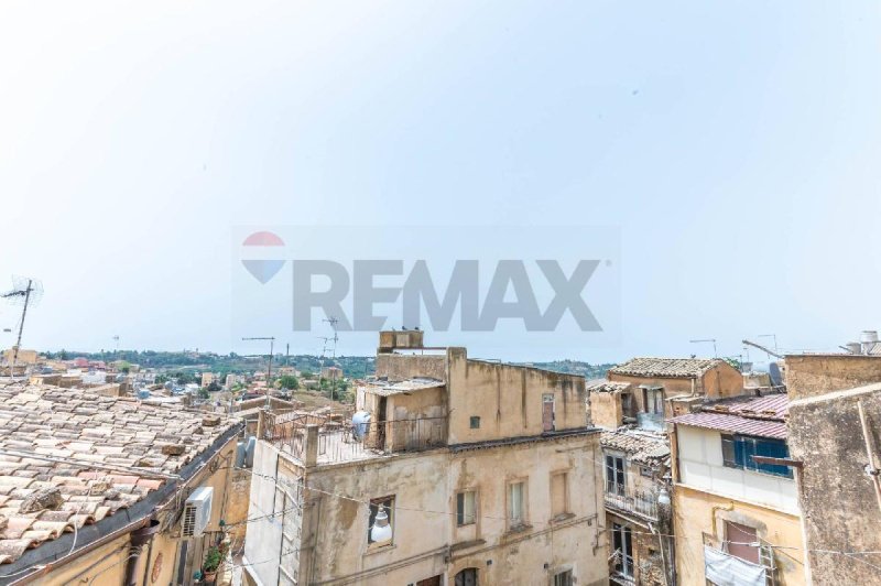 Lägenhet i Caltagirone