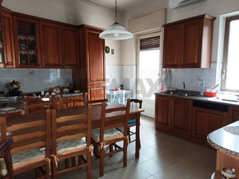 Apartamento en Aci Catena
