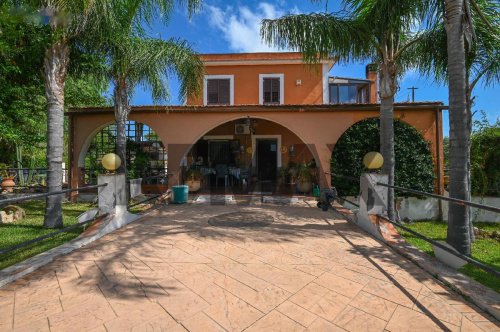 Villa in Augusta