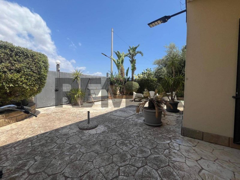 Vrijstaande woning in Noto