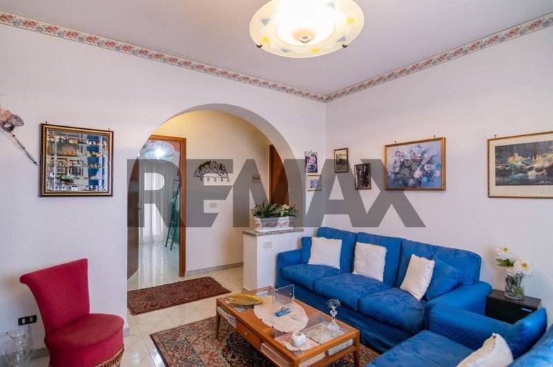 Apartamento en Aci Castello