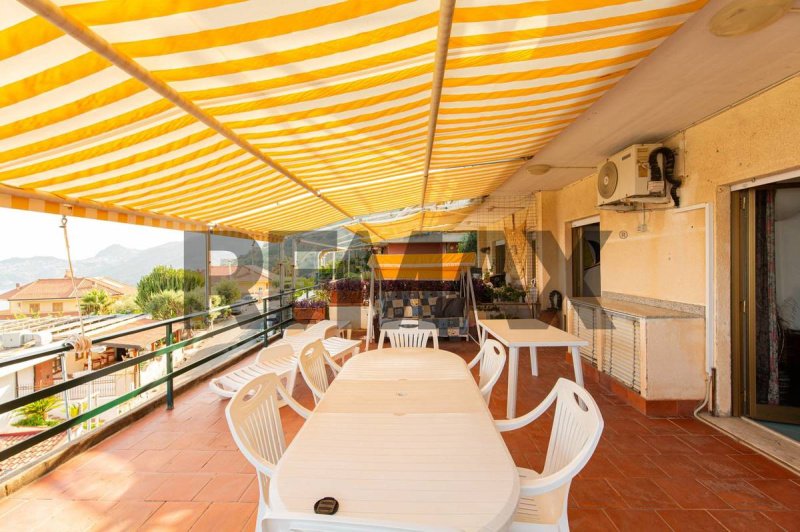 Apartamento en Letojanni