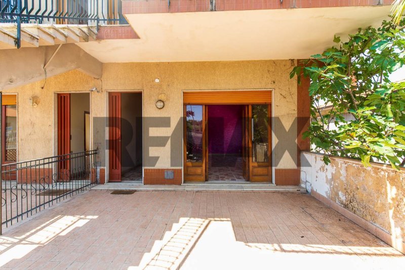 Apartamento em Pedara