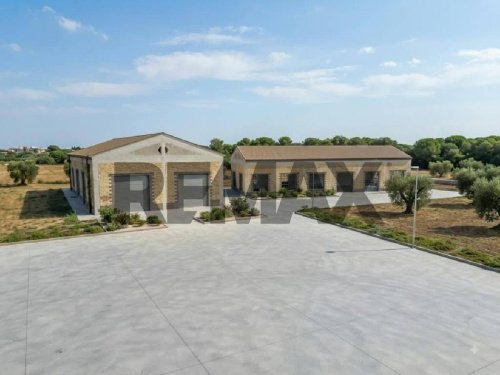 Zakelijk onroerend goed in Ragusa