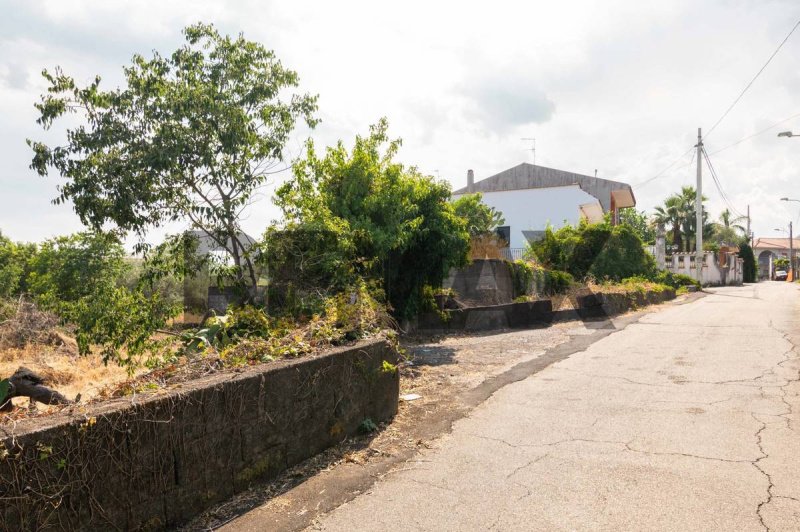 Terreno edificable en Acireale