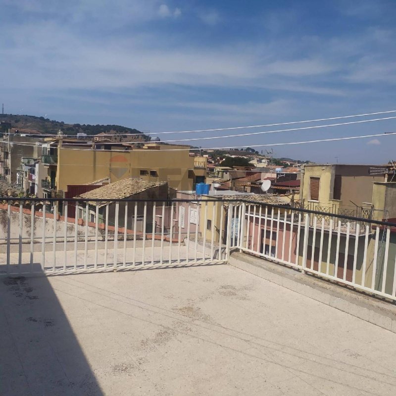 Appartamento a Militello in Val di Catania