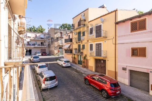 Casa geminada em Caltagirone
