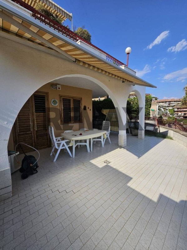 Apartamento en Letojanni