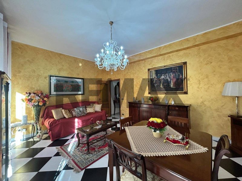 Casa independiente en Floridia
