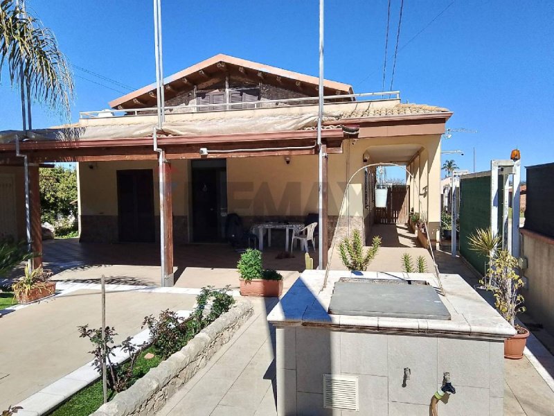 Villa in Vittoria