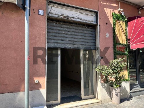 Bedrijfspand in Aci Catena