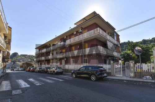 Apartment in Aci Catena