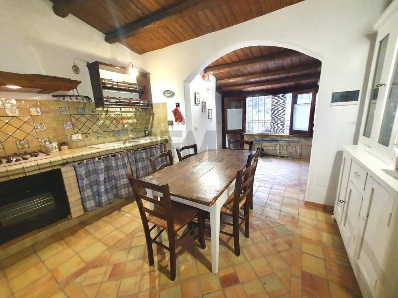 Maison individuelle à Chiaramonte Gulfi