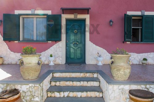Villa in Mascalucia