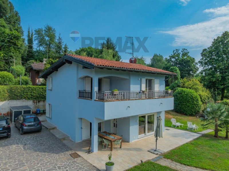Villa i Vergiate