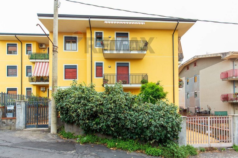 Apartamento em Pedara