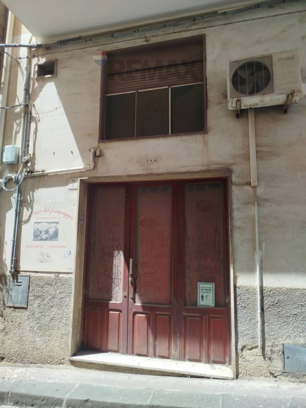 Local commercial à Mineo
